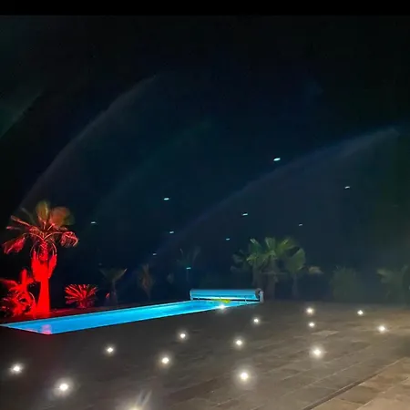 Luxury Private *