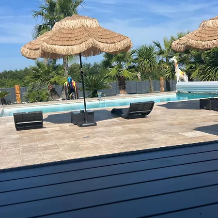 Luxury Private * Duras