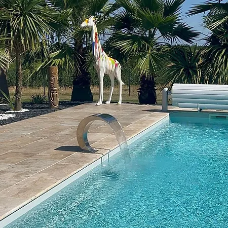 Luxury Private * Duras