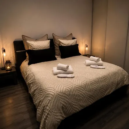 Luxury Private *