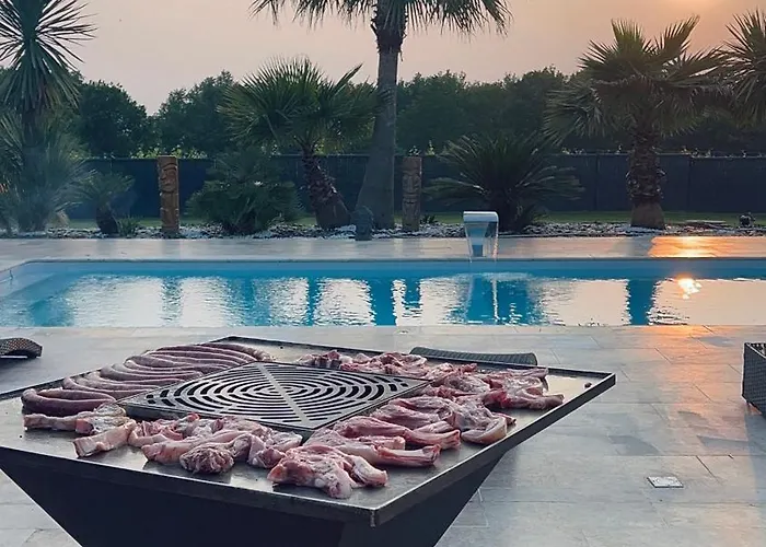 Luxury Private * Duras