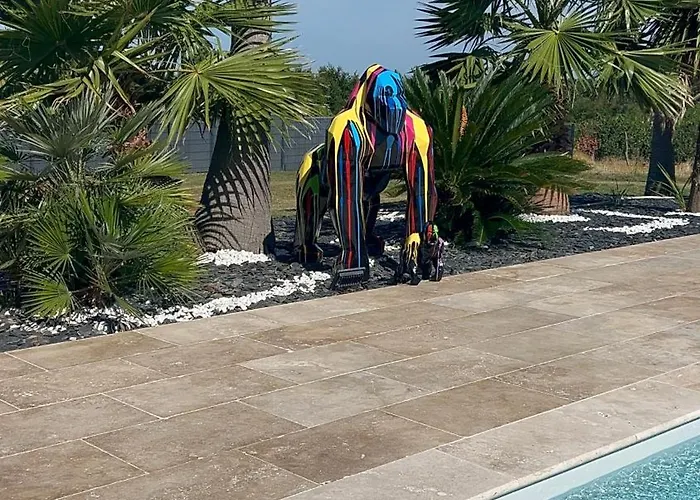 Luxury Private * Duras